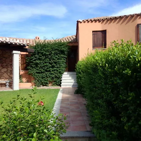 Con Piscina - Appartamentiflarida Appartamento